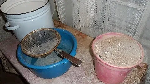 Как сделать МОЮЩЕЕ СРЕДСТВО  из золы (ЩЁЛОК)